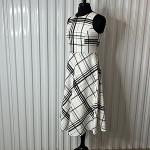 Lucy Paris Sleeveless A-Line Dress. Preowned